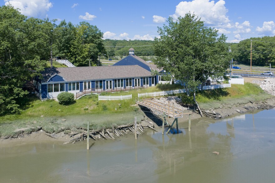 More Photos Of 1335 US ROUTE 1, Yarmouth Restaurant For Sale