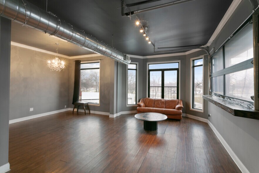 More Photos Of 3018-3022 W North Ave, Chicago Apartments For Sale