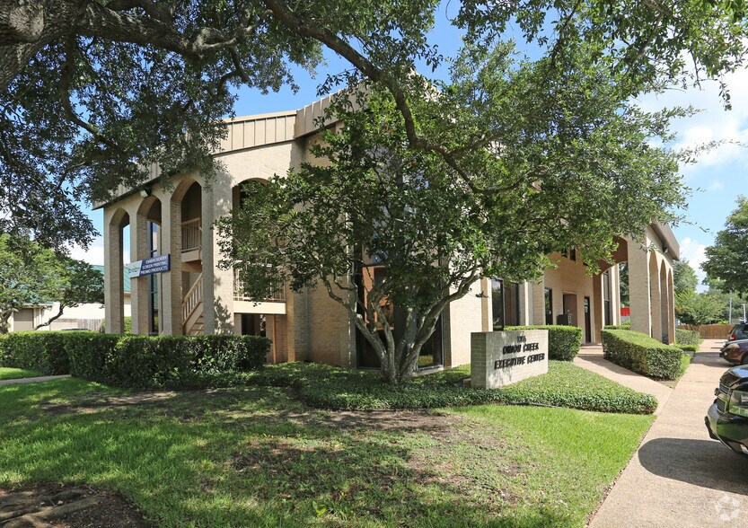 More Photos Of 10816 Crown Colony Dr, Austin Office For Lease