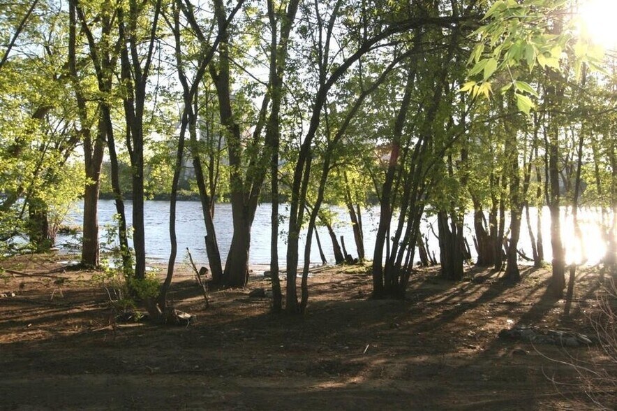 More Photos Of 77 Main Street, Bradley Office For Sale