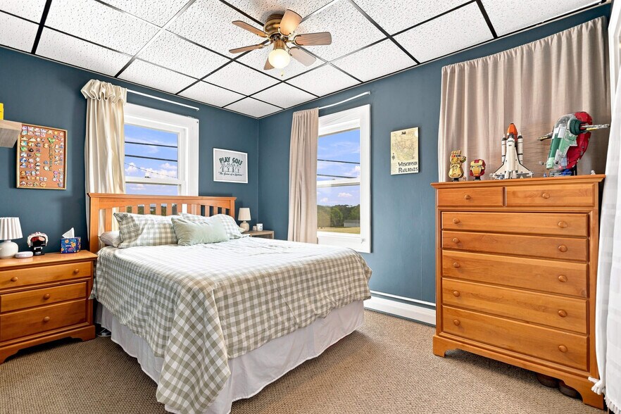 More Photos Of 308 N Wisconsin Dr, Sheboygan Freestanding For Sale
