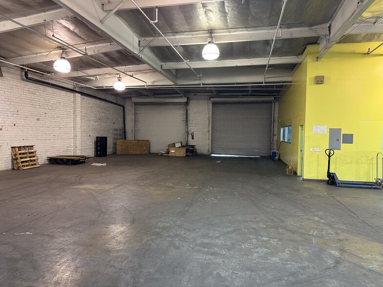 More Photos Of 4611 Sheila St, Commerce Warehouse For Lease