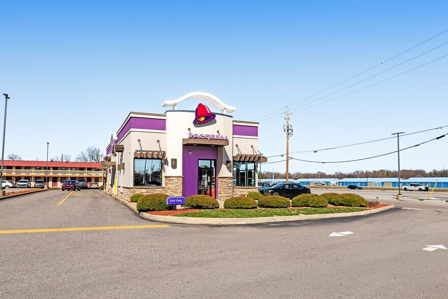 Primary Photo Of 444 E Thompson Rd, Indianapolis Fast Food For Sale