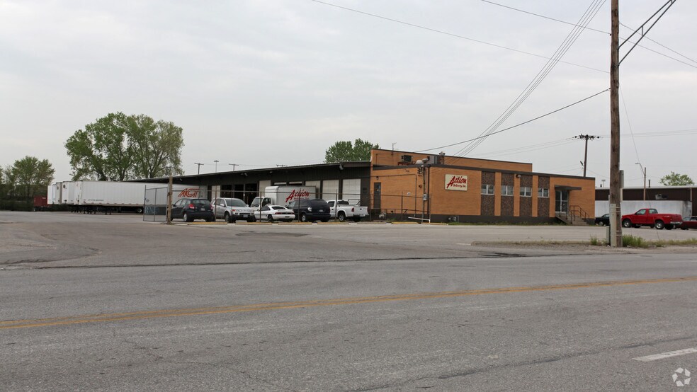 More Photos Of 3612 Gardner Ave, Kansas City Truck Terminal For Lease