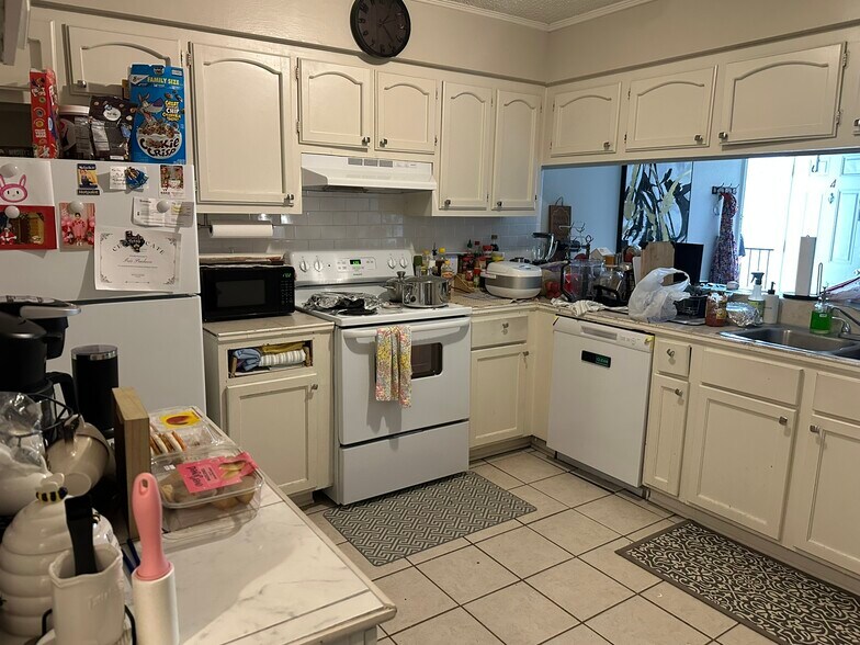 More Photos Of 8828 GSRI ave, Baton Rouge Apartments For Sale