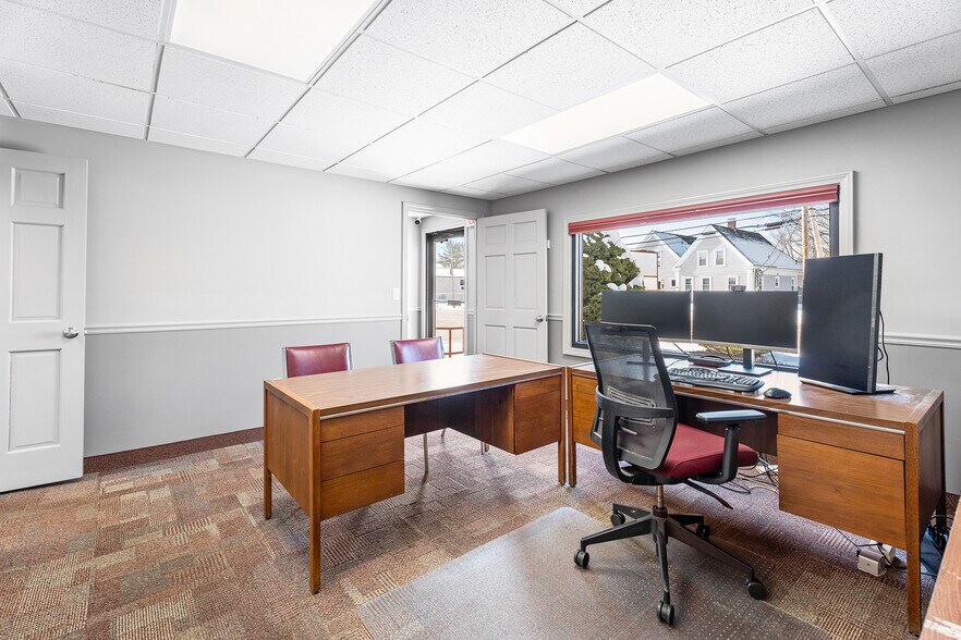 More Photos Of 293 Bedford St, Whitman Office For Sale