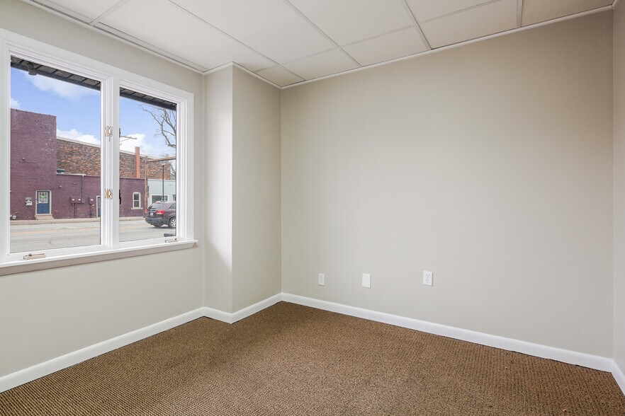 More Photos Of Hwy 50 or Tipton Street, Seymour Office For Sale