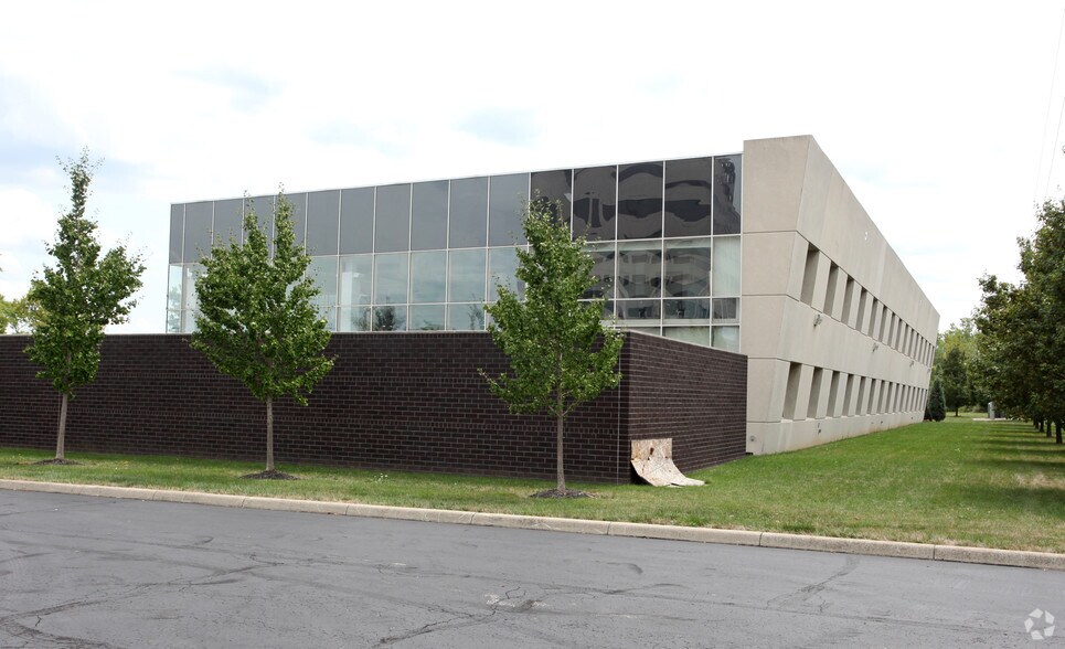 More Photos Of 3401 Mill Run Dr, Hilliard Office For Sale