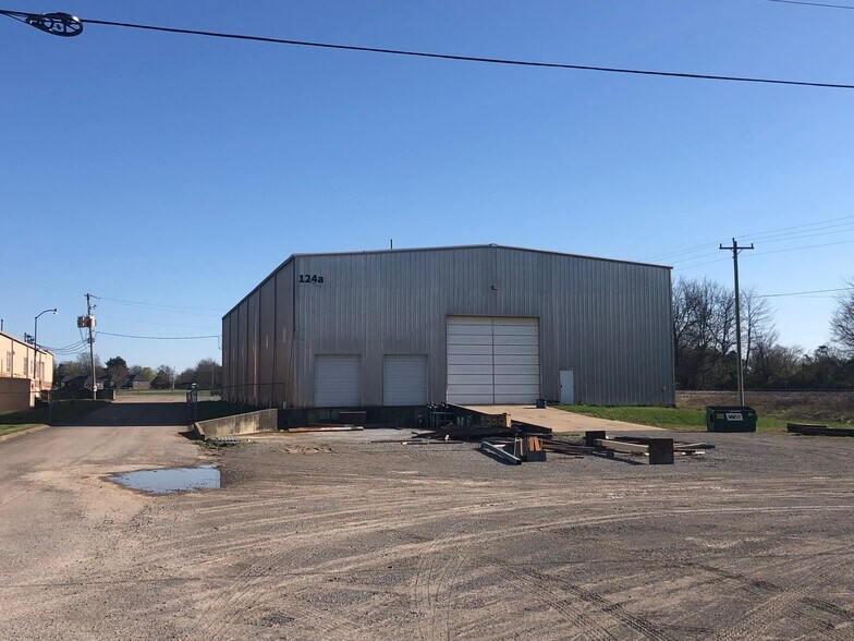 More Photos Of 124A Davis St, Portland Warehouse For Lease