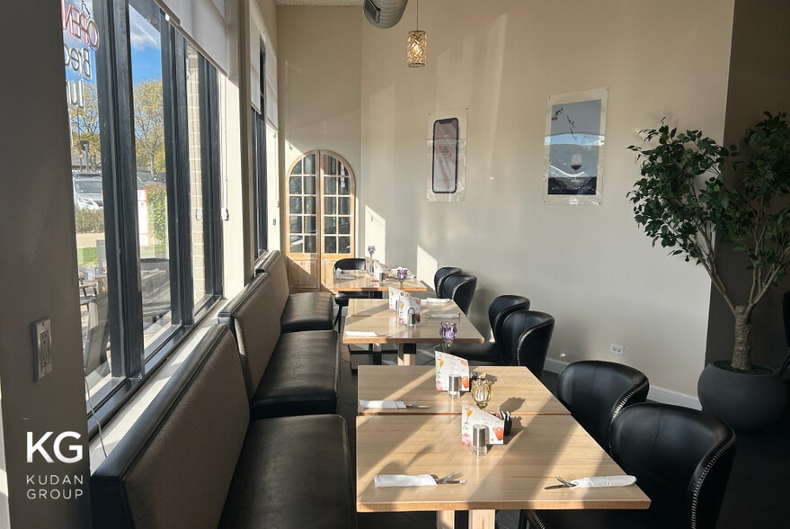 More Photos Of 1222 Washington Ct, Wilmette Specialty For Lease