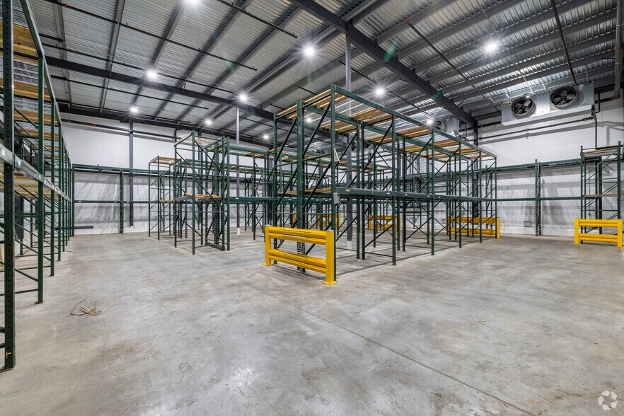 More Photos Of 3801 W 65th St, Little Rock Refrigeration Cold Storage For Sale