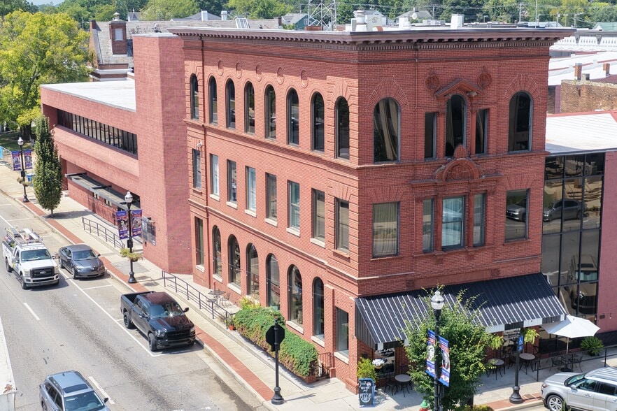 Primary Photo Of 44 S Jefferson St, Winchester Storefront Retail Office For Sale
