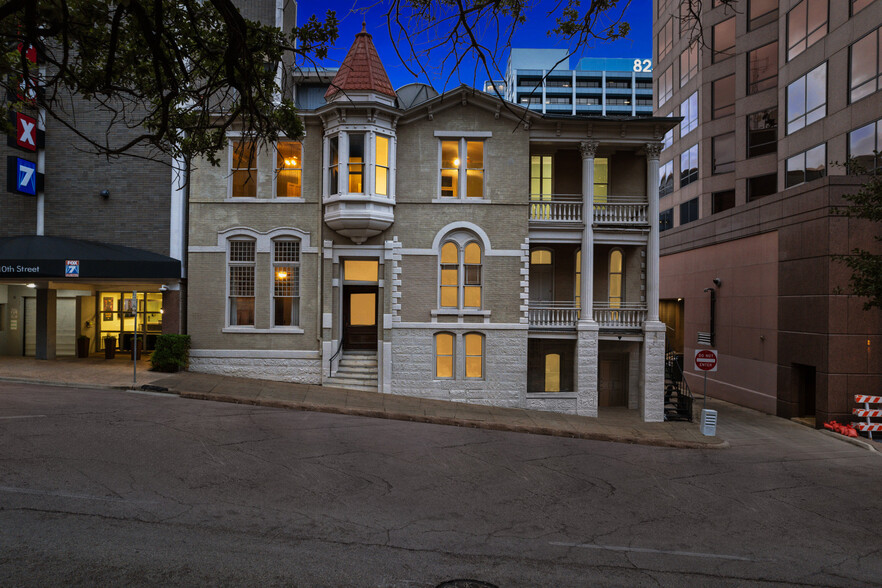 Primary Photo Of 109 E 10th St, Austin Office For Sale