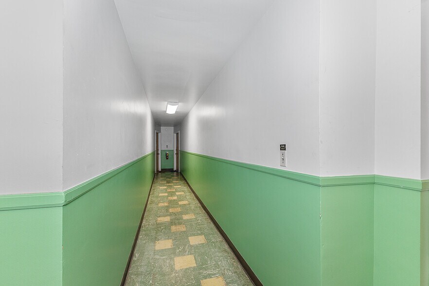 More Photos Of 6914 Montgomery Rd, Cincinnati Apartments For Sale