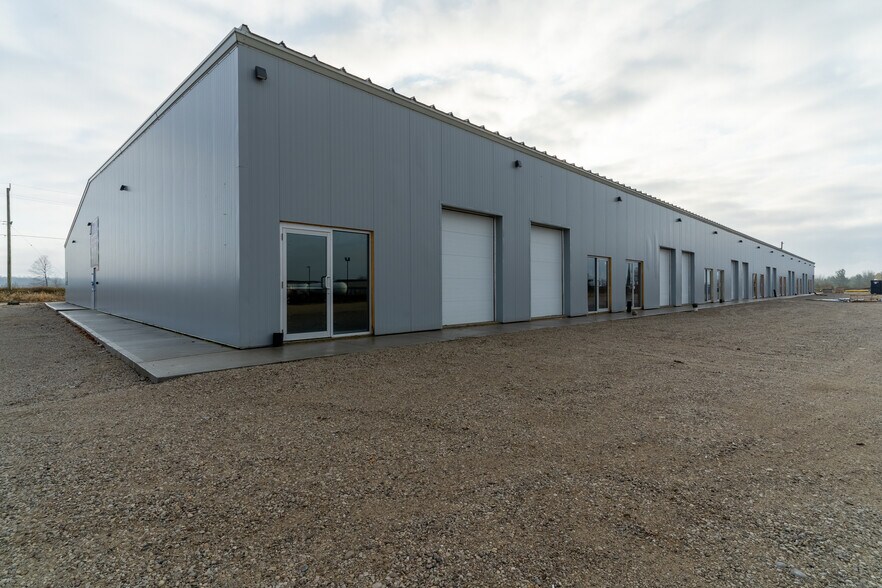 More Photos Of 595 1st St, Hanover Warehouse For Lease