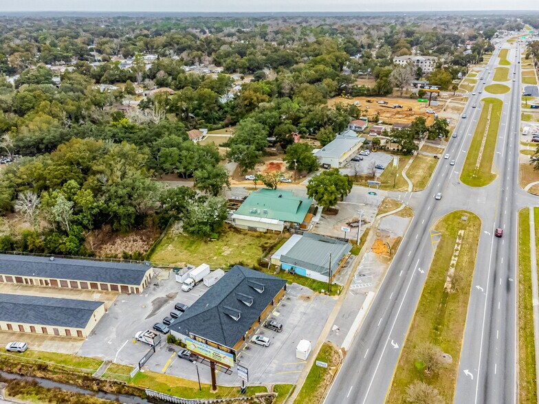 More Photos Of 131 New Warrington Rd, Pensacola Restaurant For Sale