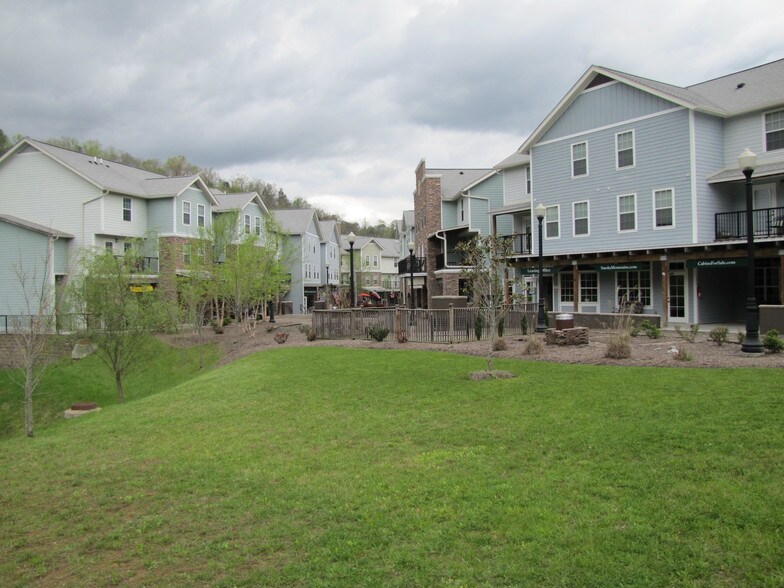 More Photos Of 849 Glades Rd, Gatlinburg Specialty For Sale