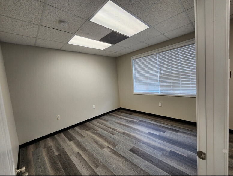 More Photos Of 368 W Pike St, Lawrenceville Office For Lease