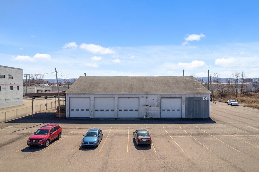 More Photos Of 232 Division St, Kingston Warehouse For Lease