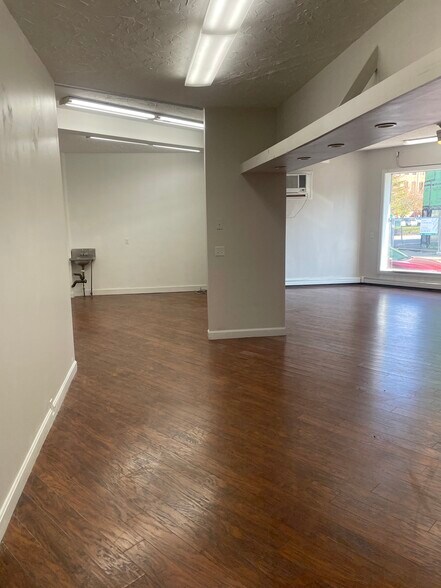 More Photos Of 209 Albion St, Wakefield Storefront For Lease