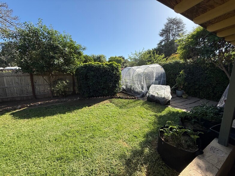 More Photos Of 50 Portal St, Oak View Multifamily For Sale