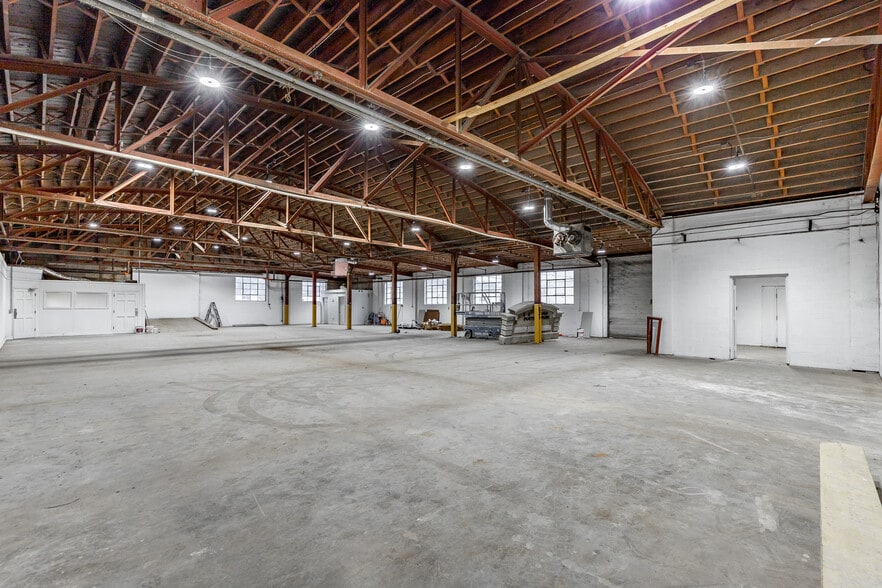 More Photos Of 3715 Calhoun Ave, Chattanooga Manufacturing For Lease