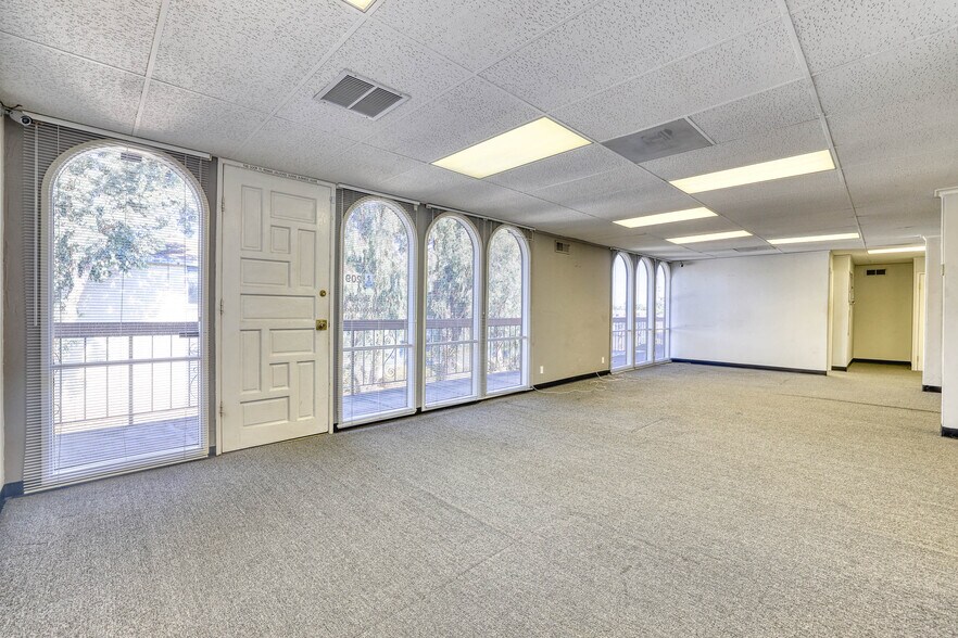 More Photos Of 17772 Irvine Blvd, Tustin Office For Lease