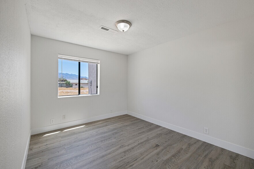 More Photos Of 126 E 1st North St, Mesquite Multifamily For Sale