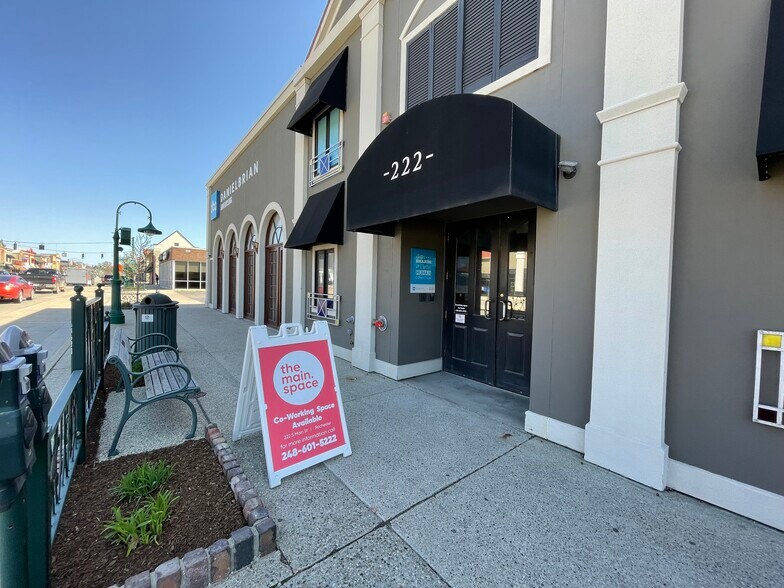 More Photos Of 220-222 S Main St, Rochester Medical For Lease