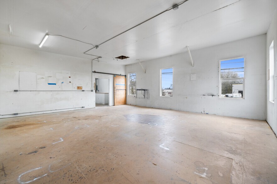 More Photos Of 1517 S Tacoma Way, Tacoma Warehouse For Sale