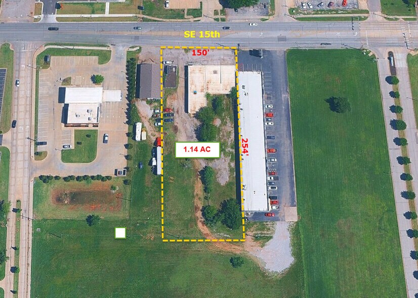 More Photos Of 6212-6216 SE 15th St, Oklahoma City Freestanding For Sale