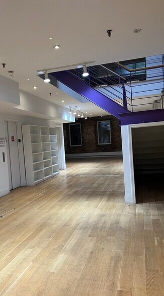 More Photos Of 119 Chambers St, New York Apartments For Lease