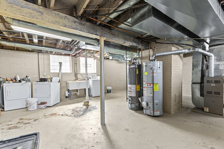 More Photos Of 13660 Ohio St, Detroit Apartments For Sale