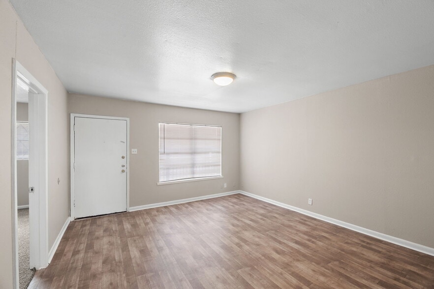 More Photos Of 4040 Schanen Blvd, Corpus Christi Apartments For Sale