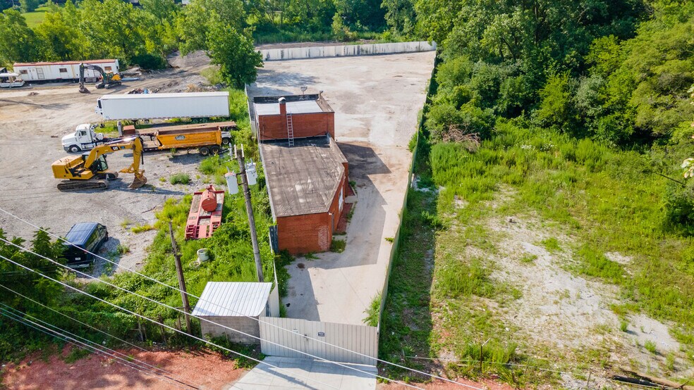 Primary Photo Of 225 W 89th St, Chicago Truck Terminal For Lease