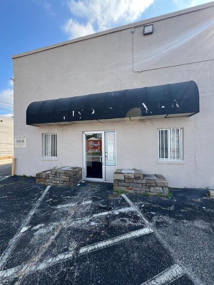 More Photos Of 404-406 Eastern Blvd, Essex Office For Sale