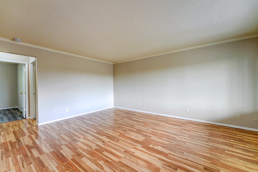 More Photos Of 3560 SW Vista Dr, Portland Apartments For Sale