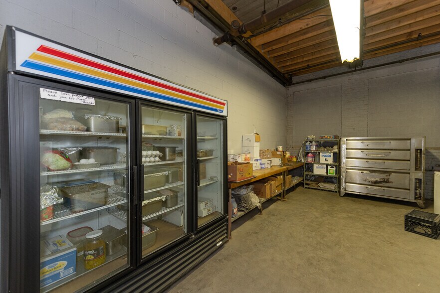 More Photos Of 365 W Whitehall St, Allentown Warehouse For Lease