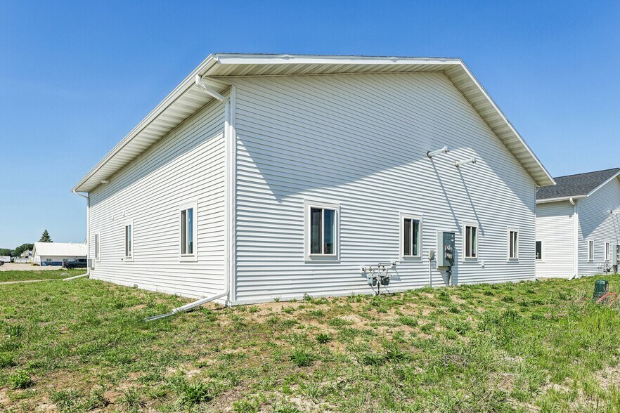 More Photos Of 407 Wengel dr, Reedsburg Light Manufacturing For Sale