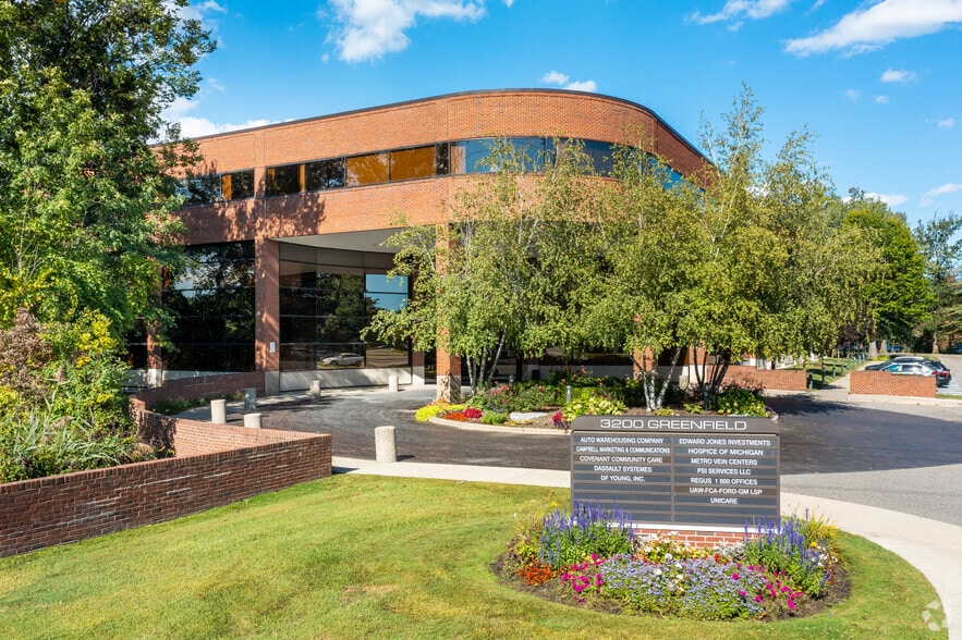 More Photos Of 3200 Greenfield Rd, Dearborn Coworking Space