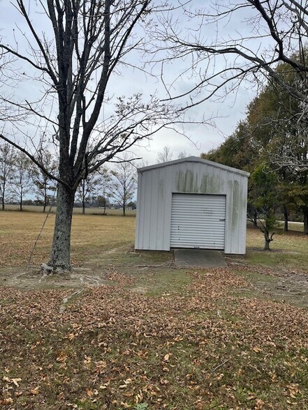 More Photos Of 101 Gamari Rd, Greenville Religious Facility For Sale