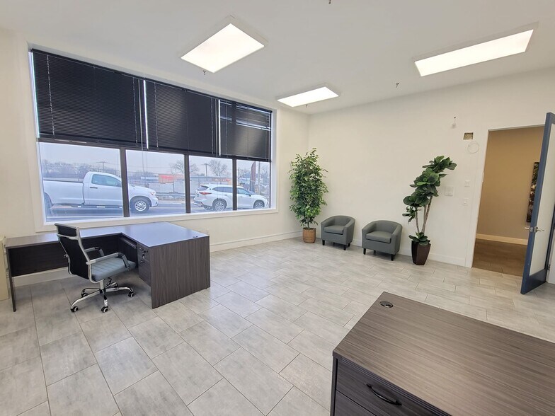 More Photos Of 1405 N Broad St, Hillside Warehouse For Lease