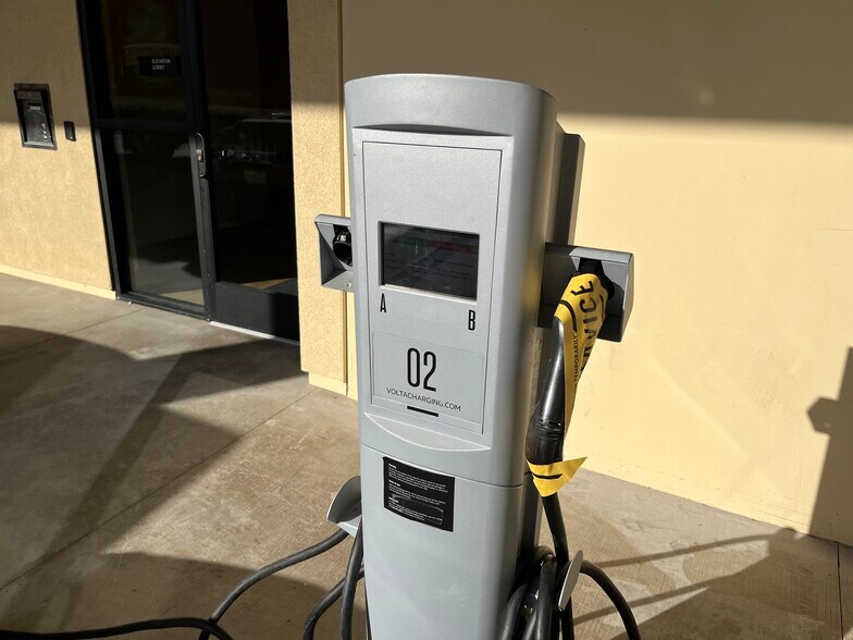 More Photos Of 1098 Lincoln Ave, San Jose Loft Creative Space For Lease