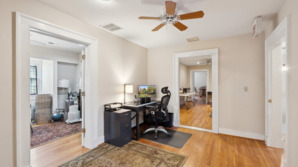 More Photos Of 5309 S Seminole Trl, Madison Storefront For Sale