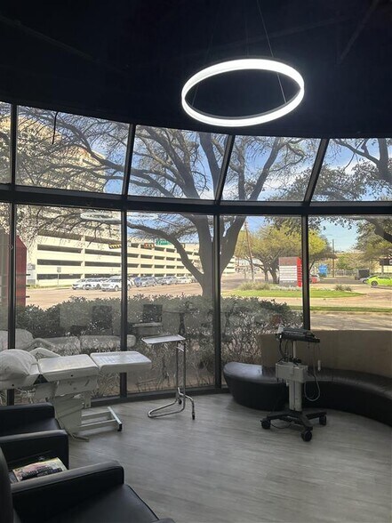More Photos Of 12660 Coit Rd, Dallas Medical For Lease