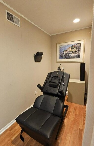 More Photos Of 515 N Black Horse Pike, Runnemede Medical For Sale