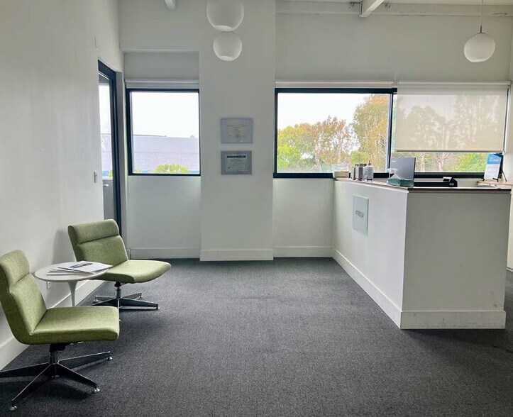More Photos Of 5701 Buckingham Pky, Culver City Warehouse For Lease