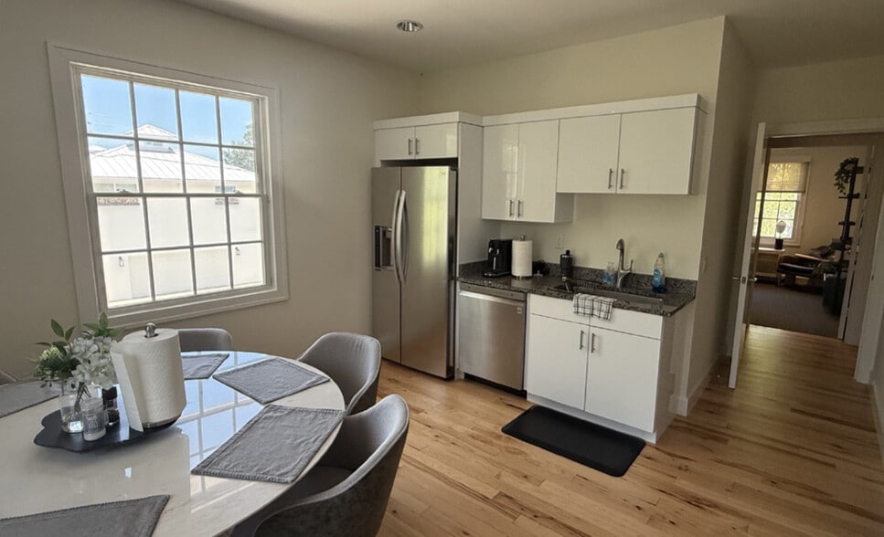 More Photos Of 515 SW California Ave, Stuart Office For Sale