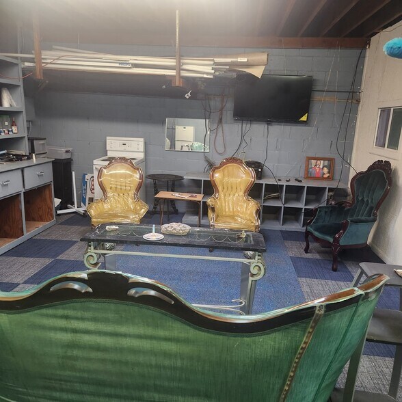 More Photos Of 1111 Ohio Ave, Richmond Industrial For Sale