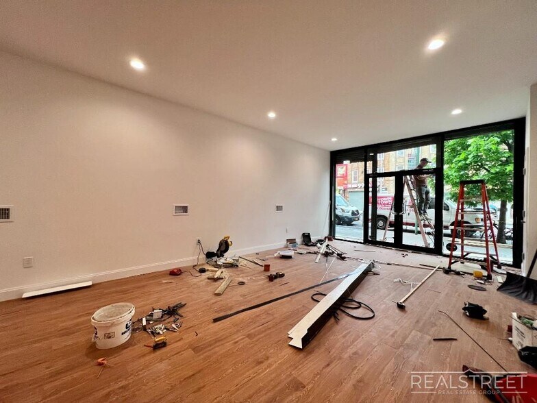 More Photos Of 1772 Nostrand Ave, Brooklyn Storefront Retail Office For Lease